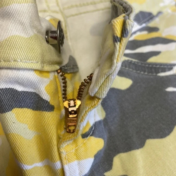 Dorinha Yellow Camo Skinny Flare Jeans Size 5 - Picture 7 of 7